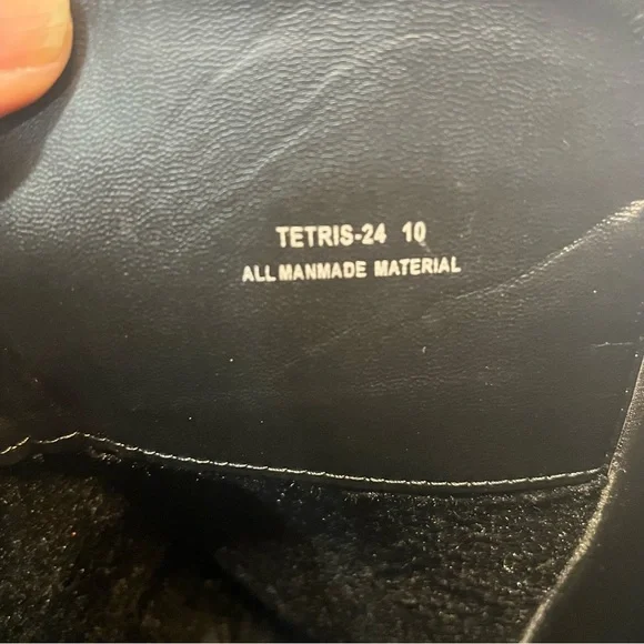 Bamboo over the knee chunky flat heel boots. Size 10 - Picture 10 of 10